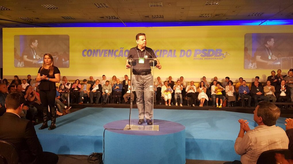 Governador Marconi Perillo participou, neste domingo (24), como convidado especial da Convenção do PSDB em São Paulo que oficializou a candidatura de João Dória a prefeito da capital paulista; evento foi realizado em São Paulo e contou com as presenças do governador Geraldo Alckmin e do ministro das Cidades, Bruno Araújo; Marconi afirmou que Dória tem o perfil exato de gestor que São Paulo precisa: "é trabalhador, dinâmico e moderno" (Foto: José Barbacena) Governador Marconi Perillo participou, neste domingo (24), como convidado especial da Convenção do PSDB em São Paulo que oficializou a candidatura de João Dória a prefeito da capital paulista; evento foi realizado em São Paulo e contou com as presenças do governador Geraldo Alckmin e do ministro das Cidades, Bruno Araújo; Marconi afirmou que Dória tem o perfil exato de gestor que São Paulo precisa: "é trabalhador, dinâmico e moderno"