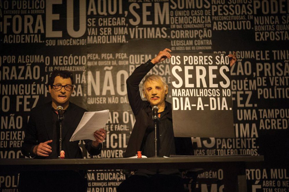 12ª edição da mostra de performance Arte Verbo começa nesta terça-feira, 26, na Galeria Vermelho, na capital paulista, com apresentações críticas e de resistência ao atual momento político do país; durante quatro dias, o espaço será ocupado por 15 ações de artistas e coletivos brasileiros e estrangeiros, selecionados entre mais de 180 projetos (Foto: Aquiles Lins) 12ª edição da mostra de performance Arte Verbo começa nesta terça-feira, 26, na Galeria Vermelho, na capital paulista, com apresentações críticas e de resistência ao atual momento político do país; durante quatro dias, o espaço será ocupado por 15 ações de artistas e coletivos brasileiros e estrangeiros, selecionados entre mais de 180 projetos