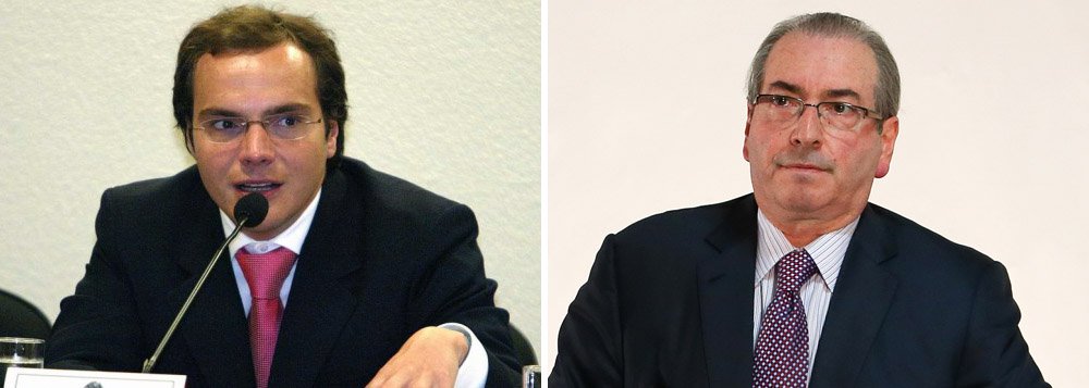 Amigo e operador de Eduardo Cunha no esquema de propina do FGTS, o empresário Lúcio Funaro, preso na sexta-feira passada, promete atirar contra 200 parlamentares em um possível acordo de delação premiada; como apontou hoje o colunista Lauro Jardim, Funaro pode tirar de Cunha o seu último poder, o de destruir, uma vez que sabe da maior parte de seus segredos; nesta quinta-feira, o Ministério Público Federal mandou um recado por meio de uma reportagem do Globo, que trouxe a fala de um procurador não identificado: entre Cunha e Funaro, só será aceita uma delação, pois os dois teriam conhecimentos dos mesmos fatos (Foto: Gisele Federicce) Amigo e operador de Eduardo Cunha no esquema de propina do FGTS, o empresário Lúcio Funaro, preso na sexta-feira passada, promete atirar contra 200 parlamentares em um possível acordo de delação premiada; como apontou hoje o colunista Lauro Jardim, Funaro pode tirar de Cunha o seu último poder, o de destruir, uma vez que sabe da maior parte de seus segredos; nesta quinta-feira, o Ministério Público Federal mandou um recado por meio de uma reportagem do Globo, que trouxe a fala de um procurador não identificado: entre Cunha e Funaro, só será aceita uma delação, pois os dois teriam conhecimentos dos mesmos fatos