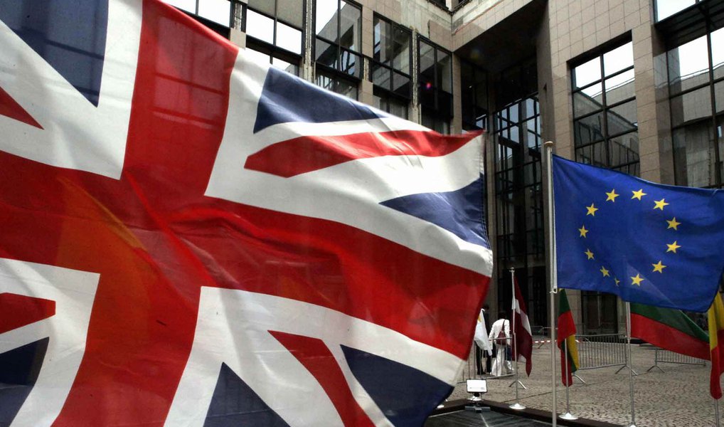 Governo britânico rejeitou uma petição online assinada por 4,1 milhões de pessoas que pediram a convocação de um novo referendo sobre a permanência ou não do país na União Europeia; em um referendo em 23 de junho, 52% dos britânicos que votaram, ou 17,4 milhões de pessoas, escolheram sair da UE (Foto: Paulo Emílio) Governo britânico rejeitou uma petição online assinada por 4,1 milhões de pessoas que pediram a convocação de um novo referendo sobre a permanência ou não do país na União Europeia; em um referendo em 23 de junho, 52% dos britânicos que votaram, ou 17,4 milhões de pessoas, escolheram sair da UE