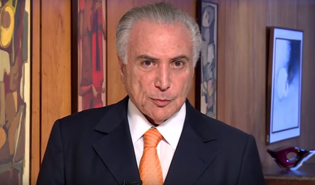 Michel Temer nega que trabalhadores demitidos sem justa causa perderão o direito ao saque do benefício; "De vez em quando se divulgou que quem tivesse perdido o emprego por despedida injusta não poderia sacar os valores do FGTS. Não é verdade. Não há nenhum pensamento a respeito dessa matéria no governo. O FGTS continuará a exercer o seu papel, como vem exercendo ao longo do tempo", disse, em vídeo gravado para o aniversário de 50 anos do Fundo (Foto: Paulo Emílio) Michel Temer nega que trabalhadores demitidos sem justa causa perderão o direito ao saque do benefício; "De vez em quando se divulgou que quem tivesse perdido o emprego por despedida injusta não poderia sacar os valores do FGTS. Não é verdade. Não há nenhum pensamento a respeito dessa matéria no governo. O FGTS continuará a exercer o seu papel, como vem exercendo ao longo do tempo", disse, em vídeo gravado para o aniversário de 50 anos do Fundo