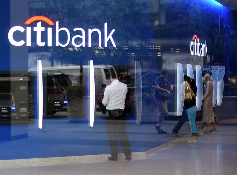 O Citigroup anunciou neste domingo acordo para vender negócios de banco de varejo na Argentina para o Santander, um dia depois de anunciar a venda da mesma área no Brasil para o Itaú Unibanco (Foto: Leonardo Attuch) O Citigroup anunciou neste domingo acordo para vender negócios de banco de varejo na Argentina para o Santander, um dia depois de anunciar a venda da mesma área no Brasil para o Itaú Unibanco