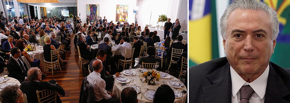 "A PEC tem uma essência autoritária, na medida em que substitui um debate político que deve ser permanente, por uma norma fixa e rígida, que pretende valer por duas décadas", diz o colunista Paulo Moreira Leite; segundo ele, a PEC 241 quer transformar as regras boladas pela equipe econômica de um governo não-eleito, que na melhor das hipóteses ficará no Planalto até 2018, em cláusula constitucional; "Isso quer dizer que, se em determinado momento os brasileiros concluírem que a PEC não serve, que é um suicídio econômico, terão de reunir 3/5 de votos no Congresso para derrubá-la" (Foto: Paulo Moreira Leite) "A PEC tem uma essência autoritária, na medida em que substitui um debate político que deve ser permanente, por uma norma fixa e rígida, que pretende valer por duas décadas", diz o colunista Paulo Moreira Leite; segundo ele, a PEC 241 quer transformar as regras boladas pela equipe econômica de um governo não-eleito, que na melhor das hipóteses ficará no Planalto até 2018, em cláusula constitucional; "Isso quer dizer que, se em determinado momento os brasileiros concluírem que a PEC não serve, que é um suicídio econômico, terão de reunir 3/5 de votos no Congresso para derrubá-la"