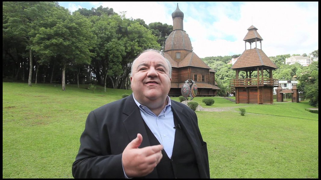 De acordo os números do Ibope, Greca tem 45% das intenções de voto, seguido de Gustavo Fruet (PDT), atual prefeito, que aparece com 16%. Requião Filho (PMDB) tem 8% (Foto: Leonardo Attuch) De acordo os números do Ibope, Greca tem 45% das intenções de voto, seguido de Gustavo Fruet (PDT), atual prefeito, que aparece com 16%. Requião Filho (PMDB) tem 8%