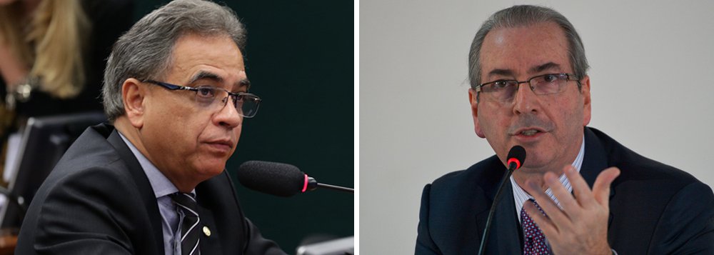 Parecer sobre o recurso de Eduardo Cunha (PMDB-RJ) que pede a anulação da tramitação do processo de cassação dele no Conselho de Ética da Câmara foi entregue à Comissão de Constituição e Justiça (CCJ); relator do caso, deputado Ronaldo Fonseca (PROS-DF), entregou seu parecer ao presidente da CCJ, deputado Osmar Serraglio (PMDB-PR), mas seu voto final só será conhecido nesta quarta-feira (6); "Meu voto está lacrado pela complexidade do voto, pelo tamanho do recurso que tive que analisar e pela importância da matéria. Não gostaria que meu voto fosse analisado pela letra fria. Quero, ao ler amanhã, acrescentar meus comentários para que não haja dúvida sobre a imparcialidade do parecer", disse Fonseca (Foto: Paulo Emílio) Parecer sobre o recurso de Eduardo Cunha (PMDB-RJ) que pede a anulação da tramitação do processo de cassação dele no Conselho de Ética da Câmara foi entregue à Comissão de Constituição e Justiça (CCJ); relator do caso, deputado Ronaldo Fonseca (PROS-DF), entregou seu parecer ao presidente da CCJ, deputado Osmar Serraglio (PMDB-PR), mas seu voto final só será conhecido nesta quarta-feira (6); "Meu voto está lacrado pela complexidade do voto, pelo tamanho do recurso que tive que analisar e pela importância da matéria. Não gostaria que meu voto fosse analisado pela letra fria. Quero, ao ler amanhã, acrescentar meus comentários para que não haja dúvida sobre a imparcialidade do parecer", disse Fonseca