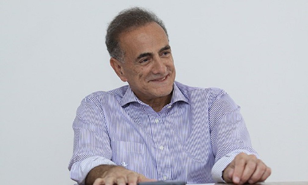 O prefeito de Catalão e pré-candidato à reeleição, Jardel Sebba (PSDB), lidera as intenções de voto com mais de seis pontos percentuais à frente do principal adversário, o deputado estadual Adib Elias (PMDB); pesquisa realizada pelo instituto Tocantins Marketing e divulgada nesta sexta-feira pelo jornal Diário da Manhã, mostra Jardel com 36,9% das intenções de voto, ante 30,1% de Adib; votos nulos e brancos acumulam 18,4% e pessoas indecisas ou que não sabem em quem vão votar somam 14,6% (Foto: José Barbacena) O prefeito de Catalão e pré-candidato à reeleição, Jardel Sebba (PSDB), lidera as intenções de voto com mais de seis pontos percentuais à frente do principal adversário, o deputado estadual Adib Elias (PMDB); pesquisa realizada pelo instituto Tocantins Marketing e divulgada nesta sexta-feira pelo jornal Diário da Manhã, mostra Jardel com 36,9% das intenções de voto, ante 30,1% de Adib; votos nulos e brancos acumulam 18,4% e pessoas indecisas ou que não sabem em quem vão votar somam 14,6%