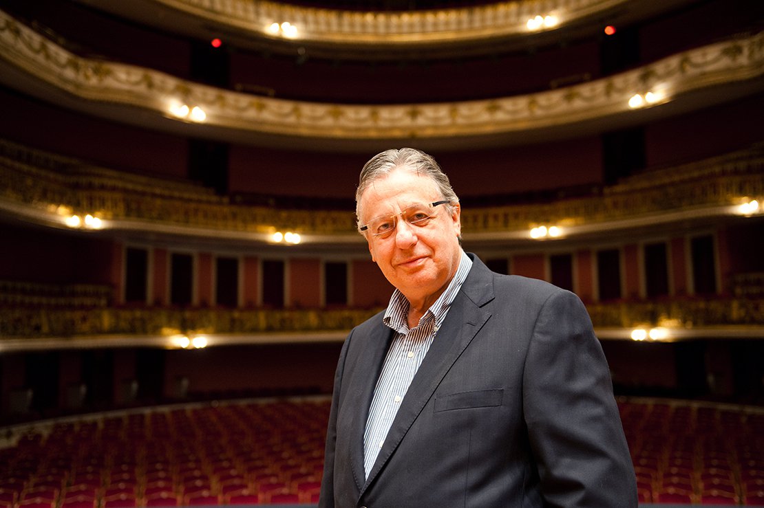 Maestro Joh Neschilig (Foto: Romulo Faro) Maestro Joh Neschilig