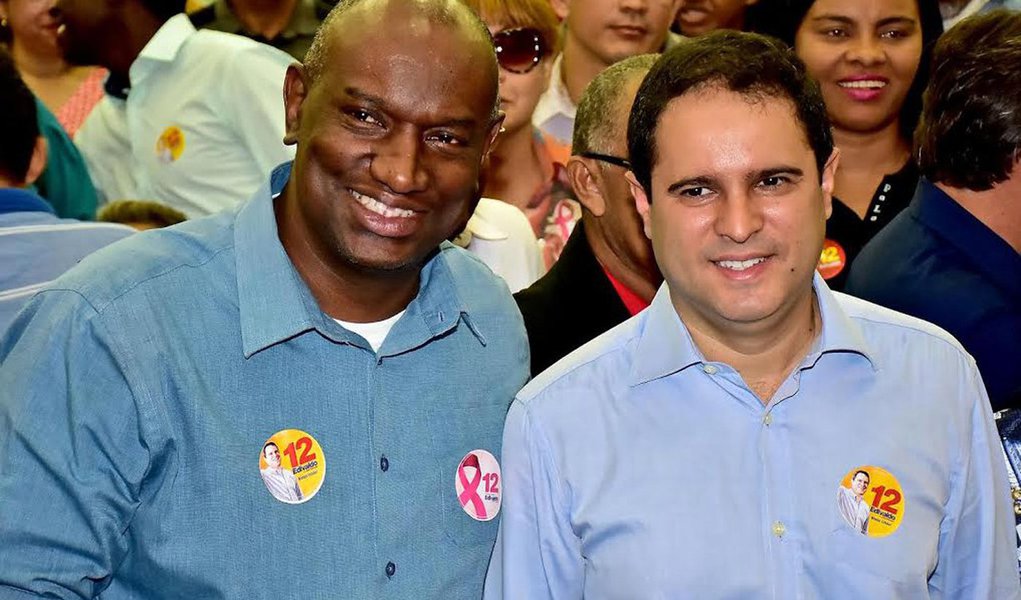 Pesquisa Econométrica aponta o prefeito de São Luís e candidato à reeleição, Edivaldo Holanda Júnior (PDT), com 52,6% dos votos válidos contra 47,4% de Eduardo Braide (PMN); no cenário espontâneo, o prefeito venceria com 46,4% das intenções de votos, e seu adversário teria 41%; brancos e nulos somam 3,2% e não sabem ou não responderam 9,5% (Foto: Leonardo Lucena) Pesquisa Econométrica aponta o prefeito de São Luís e candidato à reeleição, Edivaldo Holanda Júnior (PDT), com 52,6% dos votos válidos contra 47,4% de Eduardo Braide (PMN); no cenário espontâneo, o prefeito venceria com 46,4% das intenções de votos, e seu adversário teria 41%; brancos e nulos somam 3,2% e não sabem ou não responderam 9,5%