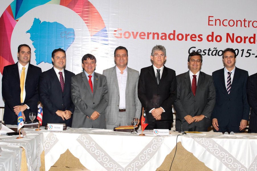 A próxima reunião do Fórum do Governadores do Nordeste está marcada para o próximo dia 20, sob o comando do governador Camilo Santana (PT). Esta é a segunda reunião dos governadores nordestinos depois do golpe que afastou a presidenta Dilma Rousseff. A última reunião foi em maio, em Alagoas, sem a participação de representantes do governo interino de Michel Temer (Foto: Fatima 247) A próxima reunião do Fórum do Governadores do Nordeste está marcada para o próximo dia 20, sob o comando do governador Camilo Santana (PT). Esta é a segunda reunião dos governadores nordestinos depois do golpe que afastou a presidenta Dilma Rousseff. A última reunião foi em maio, em Alagoas, sem a participação de representantes do governo interino de Michel Temer