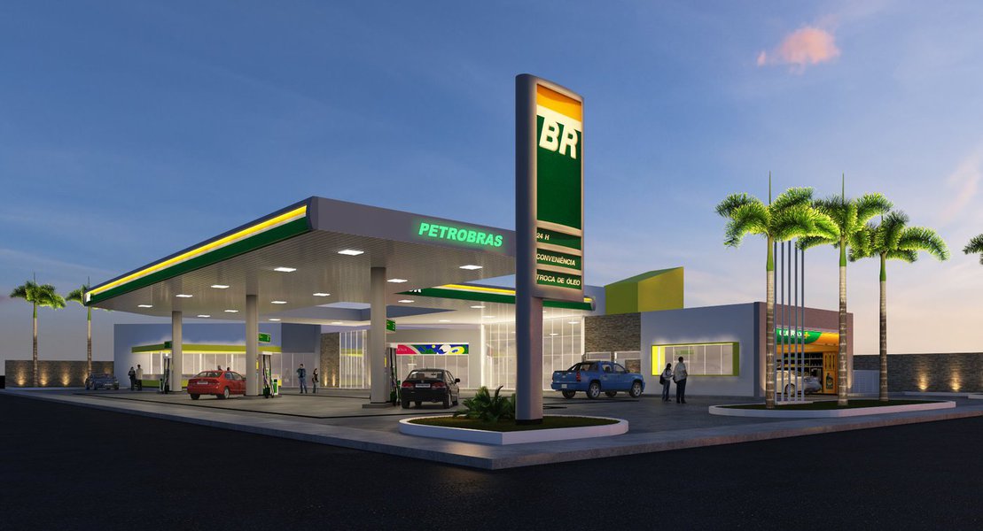 Sem a BR Distribuidora, a Petrobras "some" fisicamente da visão dos brasileiros, deixa de existir, enfraquecendo a sua marca no inconsciente do povo, que tenderá a esquecer que ela existe, tornando muito mais fácil a sua total privatização e a venda do próprio pré-sal (Foto: Ligia Deslandes) Sem a BR Distribuidora, a Petrobras "some" fisicamente da visão dos brasileiros, deixa de existir, enfraquecendo a sua marca no inconsciente do povo, que tenderá a esquecer que ela existe, tornando muito mais fácil a sua total privatização e a venda do próprio pré-sal