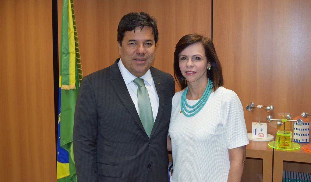Em reunião no Palácio Araguaia com o governador Marcelo Miranda (PMDB), o ministro Mendonça Filho irá anunciar a liberação de R$ 15 milhões para obras dos campi de Arraias, Miracema, Porto Nacional e Tocantinópolis e custeio; recurso foi uma solicitação da deputada Professora Dorinha (DEM) feita na última reunião com o ministro em 22 de junho, com a presença da reitora da UFT, Isabel Auler (Foto: Aquiles Lins) Em reunião no Palácio Araguaia com o governador Marcelo Miranda (PMDB), o ministro Mendonça Filho irá anunciar a liberação de R$ 15 milhões para obras dos campi de Arraias, Miracema, Porto Nacional e Tocantinópolis e custeio; recurso foi uma solicitação da deputada Professora Dorinha (DEM) feita na última reunião com o ministro em 22 de junho, com a presença da reitora da UFT, Isabel Auler
