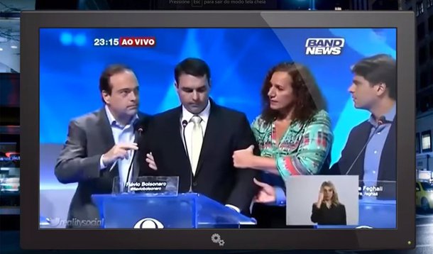 O ocorrido com Flávio Bolsonaro trouxe a público uma faceta da rotina dos Bolsonaro que, embora deduzível, causa um misto de horror e pena: papai Bolsonaro é um fascista, também, em família (Foto: Leandro Fortes) O ocorrido com Flávio Bolsonaro trouxe a público uma faceta da rotina dos Bolsonaro que, embora deduzível, causa um misto de horror e pena: papai Bolsonaro é um fascista, também, em família