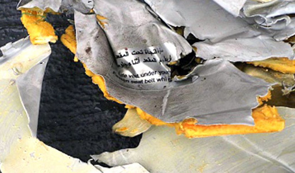Comitê de investigação anunciou ter encontrado destroços do avião da EgyptAir que desapareceu no último mês sobre o Mediterrâneo quando fazia a rota Paris-Cairo; restos do voo 804, que desapareceu no último 19 de maio com 66 pessoas a bordo, foram encontrados pelo navio francês John Lethbridge, de acordo com o Ministério da Aviação do Egito (Foto: Paulo Emílio) Comitê de investigação anunciou ter encontrado destroços do avião da EgyptAir que desapareceu no último mês sobre o Mediterrâneo quando fazia a rota Paris-Cairo; restos do voo 804, que desapareceu no último 19 de maio com 66 pessoas a bordo, foram encontrados pelo navio francês John Lethbridge, de acordo com o Ministério da Aviação do Egito