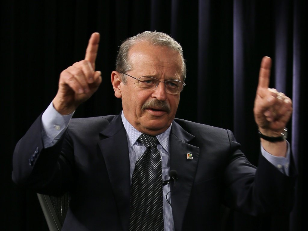 Ex-governador do Rio Grande do Sul Tarso Genro reagiu à prisão do ex-ministro da Fazenda Guido Mantega nesta quinta-feira, o que considerou arbitrariedade; "Guido não é fugitivo.Não é clandestino. Foi um grande Ministro. Se tem explicações a dar tem que dar. Mas sua prisão foi uma infâmia brutal", afirmou Tarso Genro (Foto: Romulo Faro) Ex-governador do Rio Grande do Sul Tarso Genro reagiu à prisão do ex-ministro da Fazenda Guido Mantega nesta quinta-feira, o que considerou arbitrariedade; "Guido não é fugitivo.Não é clandestino. Foi um grande Ministro. Se tem explicações a dar tem que dar. Mas sua prisão foi uma infâmia brutal", afirmou Tarso Genro