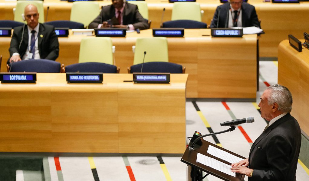 Governo fala em conceito ampliado de refugiado depois que Michel Temer incluiu os haitianos entre os refugiados recebidos pelo Brasil nos últimos anos, em discurso na ONU, inflando de 8,8 mil para mais de 95 mil pessoas o número de refugiados que chegaram no País; segundo informações oficiais do próprio governo federal, porém, vivem hoje no Brasil 8,8 mil refugiados de 79 países diferentes (Foto: Gisele Federicce) Governo fala em conceito ampliado de refugiado depois que Michel Temer incluiu os haitianos entre os refugiados recebidos pelo Brasil nos últimos anos, em discurso na ONU, inflando de 8,8 mil para mais de 95 mil pessoas o número de refugiados que chegaram no País; segundo informações oficiais do próprio governo federal, porém, vivem hoje no Brasil 8,8 mil refugiados de 79 países diferentes
