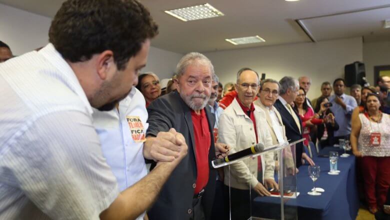 Na República de Curitiba o que interessa é a convicção doentia e raivosa de setores reacionários que visam impedir qualquer possibilidade de Lula ser eleito presidente em 2018 (Foto: Deputado Paulão) Na República de Curitiba o que interessa é a convicção doentia e raivosa de setores reacionários que visam impedir qualquer possibilidade de Lula ser eleito presidente em 2018