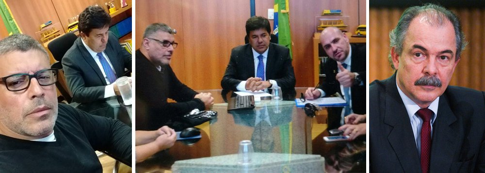 Ministro interino da Educação, Mendonça Filho, paralisou as negociações de implementação da Base Nacional Curricular Comum, documento que vai determinar conteúdos mínimos que os alunos das 190 mil escolas do Brasil terão de aprender em cada etapa da educação básica e cuja segunda versão, elaborada com ampla mobilização e participação social, foi entregue no início de maio pelo então ministro da Educação, Aloizio Mercadante; a ideia, de acordo com Mendonça, seria "desideologizar" o debate e rever alguns conceitos que estavam norteando os trabalhos; informação de que o debate será revisto representa a primeira vitória do ator Alexandre Frota e do movimento Revoltados Online junto à gestão de Michel Temer (Foto: Gisele Federicce) Ministro interino da Educação, Mendonça Filho, paralisou as negociações de implementação da Base Nacional Curricular Comum, documento que vai determinar conteúdos mínimos que os alunos das 190 mil escolas do Brasil terão de aprender em cada etapa da educação básica e cuja segunda versão, elaborada com ampla mobilização e participação social, foi entregue no início de maio pelo então ministro da Educação, Aloizio Mercadante; a ideia, de acordo com Mendonça, seria "desideologizar" o debate e rever alguns conceitos que estavam norteando os trabalhos; informação de que o debate será revisto representa a primeira vitória do ator Alexandre Frota e do movimento Revoltados Online junto à gestão de Michel Temer