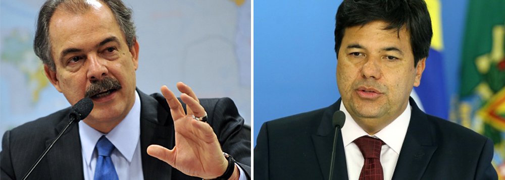 "O encaminhando da reforma do ensino médio por Medida Provisória fere princípios democráticos", diz o ex-ministro da Educação, Aloizio Mercadante; segundo ele, a proposta do ministro Mendonça Filho "constituiu um ato de autoritarismo, vez que ignora conquistas históricas da educação brasileira, frutos da organização dessa sociedade em instâncias representativas e legitimadas à participação nas deliberações sobre os rumos da educação nacional" (Foto: Leonardo Attuch) "O encaminhando da reforma do ensino médio por Medida Provisória fere princípios democráticos", diz o ex-ministro da Educação, Aloizio Mercadante; segundo ele, a proposta do ministro Mendonça Filho "constituiu um ato de autoritarismo, vez que ignora conquistas históricas da educação brasileira, frutos da organização dessa sociedade em instâncias representativas e legitimadas à participação nas deliberações sobre os rumos da educação nacional"