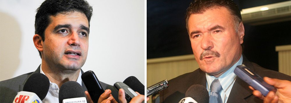 A coligação "Pra Frente Maceió", do candidato à reeleição Rui Palmeira (PSDB), ingressou com uma Ação de Investigação Judicial Eleitoral (AIJE), com pedido de liminar, para cassação do registro da candidatura da chapa encabeçada pelo candidato Cícero Almeida (PMDB) e que seja declarada a inelegibilidade do grupo político por oito anos; acusação é de que o governo do Estado utiliza bens e serviços custeados com recursos públicos em prol da candidatura de Almeida (Foto: Voney Malta) A coligação "Pra Frente Maceió", do candidato à reeleição Rui Palmeira (PSDB), ingressou com uma Ação de Investigação Judicial Eleitoral (AIJE), com pedido de liminar, para cassação do registro da candidatura da chapa encabeçada pelo candidato Cícero Almeida (PMDB) e que seja declarada a inelegibilidade do grupo político por oito anos; acusação é de que o governo do Estado utiliza bens e serviços custeados com recursos públicos em prol da candidatura de Almeida