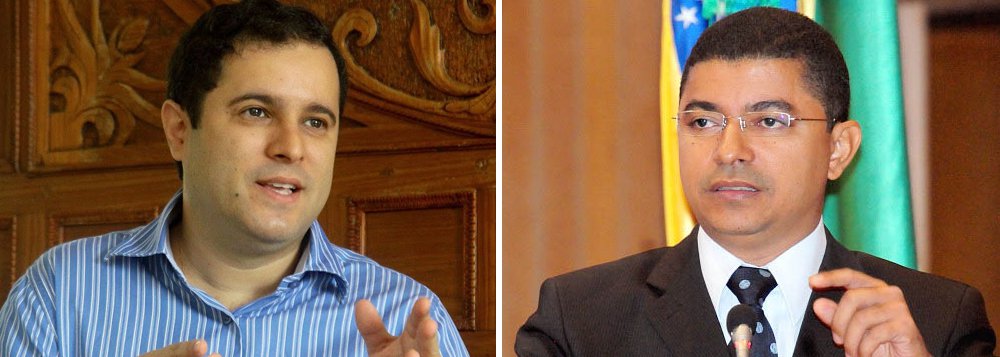 O movimento do Senador Roberto Rocha de volta ao grupo do governador Flávio Dino abriu margem para a formação da chapa considerada ideal para praticamente todos os aliados do grupo: Edivaldo-Bira do Pindaré; além de Bira ter muitos votos na capital, agrega movimentos sociais, negros, militância; a costura é difícil, mas vem sendo articulada e ganhou mais corpo nos últimos dias; com mandato de deputado estadual, não irá para a vice-prefeitura sem garantias de uma compensação em 2018, que deve passar por uma candidatura a deputado federal; a informação é do Blog do Clodoaldo Corrêa
(Foto: Leonardo Lucena) O movimento do Senador Roberto Rocha de volta ao grupo do governador Flávio Dino abriu margem para a formação da chapa considerada ideal para praticamente todos os aliados do grupo: Edivaldo-Bira do Pindaré; além de Bira ter muitos votos na capital, agrega movimentos sociais, negros, militância; a costura é difícil, mas vem sendo articulada e ganhou mais corpo nos últimos dias; com mandato de deputado estadual, não irá para a vice-prefeitura sem garantias de uma compensação em 2018, que deve passar por uma candidatura a deputado federal; a informação é do Blog do Clodoaldo Corrêa
