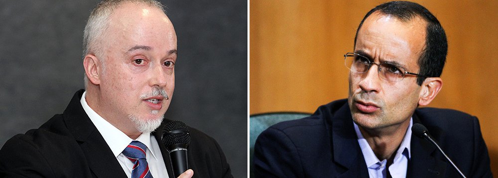Carlos Fernando dos Santos Lima, um dos principais procuradores federais da Lava Jato, rebate reportagens em tom alarmista sobre suposto acordo de delação de Odebrecht: "Marcelo Odebrecht nunca disse uma palavra a nós, não conversou com nenhum promotor sequer", afirmou Lima à Reuters; "É um mistério, estas reportagens que tenho lido dizendo que Marcelo fechou algum acordo com os promotores. Ele não chegou nem perto disso" (Foto: Roberta Namour) Carlos Fernando dos Santos Lima, um dos principais procuradores federais da Lava Jato, rebate reportagens em tom alarmista sobre suposto acordo de delação de Odebrecht: "Marcelo Odebrecht nunca disse uma palavra a nós, não conversou com nenhum promotor sequer", afirmou Lima à Reuters; "É um mistério, estas reportagens que tenho lido dizendo que Marcelo fechou algum acordo com os promotores. Ele não chegou nem perto disso"