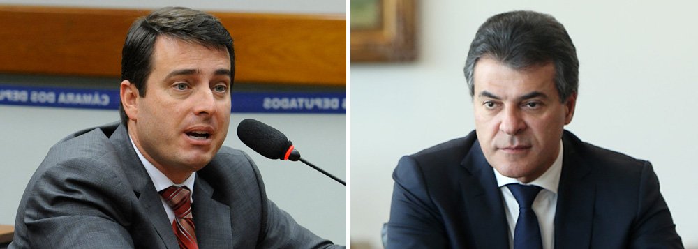 Cresce entre a insatisfação da bancada federal do Paraná com o governador Beto Richa (PSDB), que anunciou que não cumpriria acordos salariais com educadores e servidores públicos em virtude da renegociação da dívida dos estados; ao menos sete deputados ficaram do lado do funcionalismo; O peemedebista João Arruda (à esq.), Aliel Machado (Rede), Assis do Couto (PDT), Christiane Yared (PR), Enio Verri (PT), Marcelo Belinati (PP) e Zeca Dirceu (PT) tiveram coragem de dizer "não" para mais um calote de Richa (Foto: Leonardo Lucena) Cresce entre a insatisfação da bancada federal do Paraná com o governador Beto Richa (PSDB), que anunciou que não cumpriria acordos salariais com educadores e servidores públicos em virtude da renegociação da dívida dos estados; ao menos sete deputados ficaram do lado do funcionalismo; O peemedebista João Arruda (à esq.), Aliel Machado (Rede), Assis do Couto (PDT), Christiane Yared (PR), Enio Verri (PT), Marcelo Belinati (PP) e Zeca Dirceu (PT) tiveram coragem de dizer "não" para mais um calote de Richa