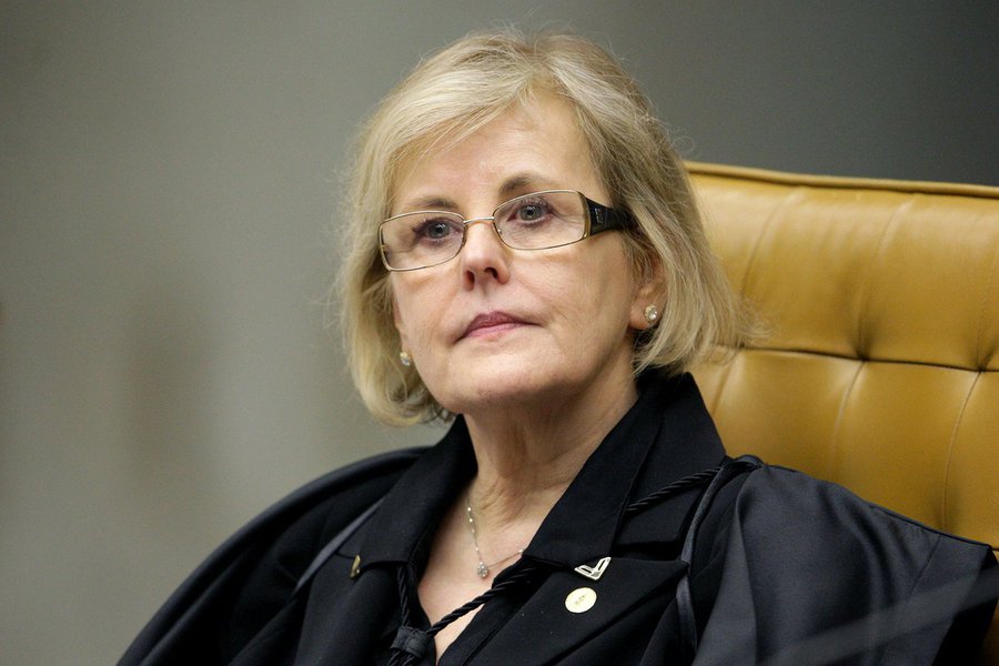 A ministra Rosa Weber deverá decidir sobre o pedido do Tribunal Regional Eleitoral do Ceará para deslocar tropas federais para garantir a segurança do segundo turno das eleições de Fortaleza. A solicitação foi provocada pelas denúncias feitas por juízes das zonas eleitorais da capital, de arbitrariedades de setores da Polícia Militar do Ceará, no primeiro turno (Foto: Fatima 247) A ministra Rosa Weber deverá decidir sobre o pedido do Tribunal Regional Eleitoral do Ceará para deslocar tropas federais para garantir a segurança do segundo turno das eleições de Fortaleza. A solicitação foi provocada pelas denúncias feitas por juízes das zonas eleitorais da capital, de arbitrariedades de setores da Polícia Militar do Ceará, no primeiro turno
