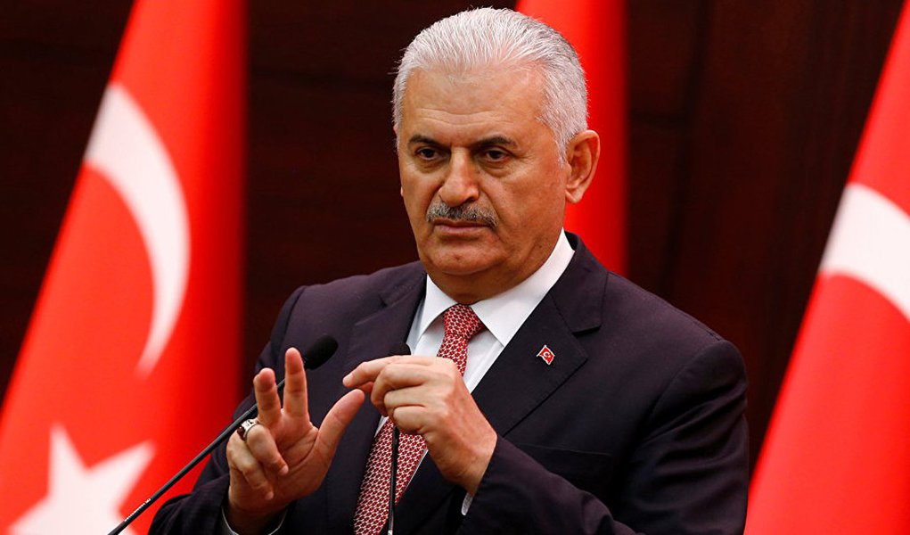 Na véspera da visita do presidente russo, Vladimir Putin, à Turquia, o primeiro-ministro turco, Binali Yildirim, comenta em entrevista à Agência Sputnik sobre as relações russo-turcas, a crise na Síria e a situação na região em geral (Foto: Aquiles Lins) Na véspera da visita do presidente russo, Vladimir Putin, à Turquia, o primeiro-ministro turco, Binali Yildirim, comenta em entrevista à Agência Sputnik sobre as relações russo-turcas, a crise na Síria e a situação na região em geral