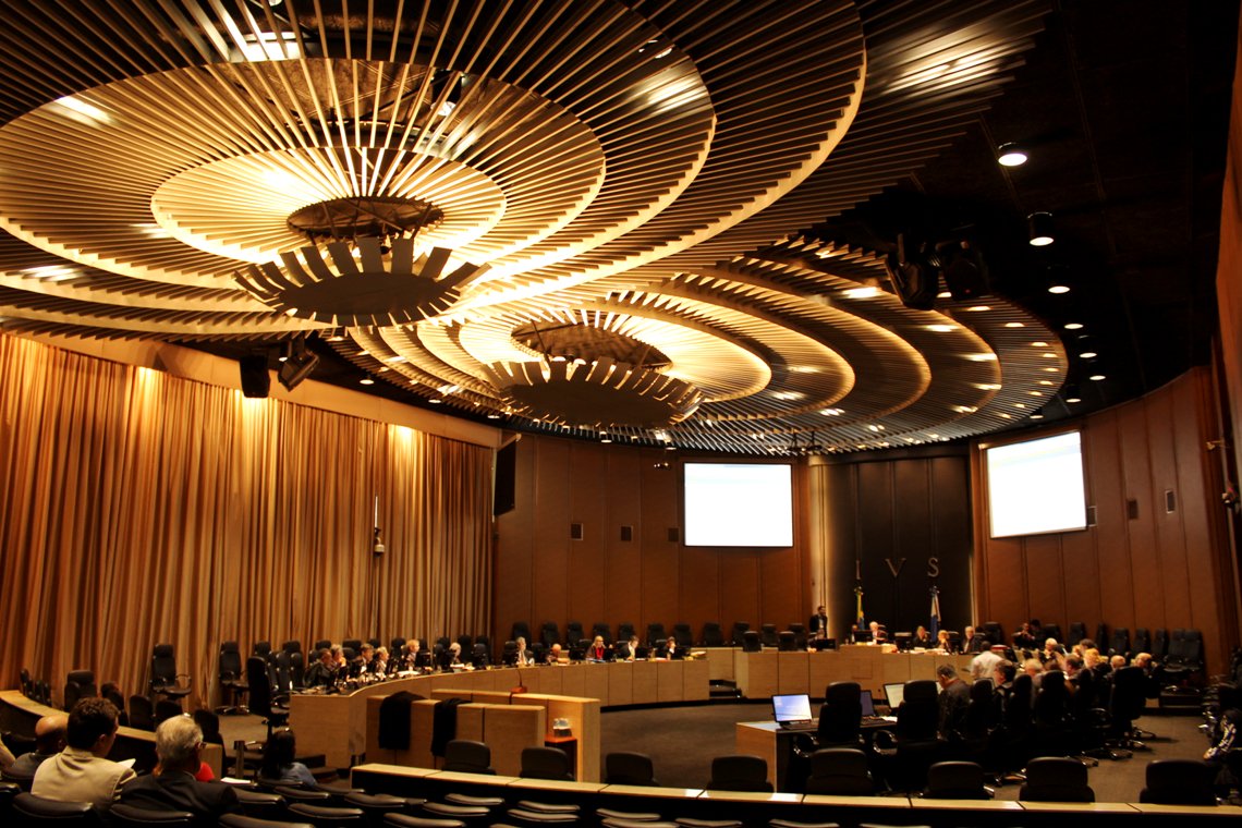Por unanimidade, o CNJ suspendeu o repasse de verbas mensais do Tribunal de Justiça do Rio de Janeiro para custear despesas com uma academia de ginástica voltada a juízes, desembargadores e seus parentes; corte assinou convênio que previa gastos de R$ 5 milhões, durante cinco anos de vigência, para a contratação de professores de educação física e custeios com remuneração de um gerente administrativo, um assistente administrativo, um gerente de qualidade e uma copeira (Foto: Aquiles Lins) Por unanimidade, o CNJ suspendeu o repasse de verbas mensais do Tribunal de Justiça do Rio de Janeiro para custear despesas com uma academia de ginástica voltada a juízes, desembargadores e seus parentes; corte assinou convênio que previa gastos de R$ 5 milhões, durante cinco anos de vigência, para a contratação de professores de educação física e custeios com remuneração de um gerente administrativo, um assistente administrativo, um gerente de qualidade e uma copeira