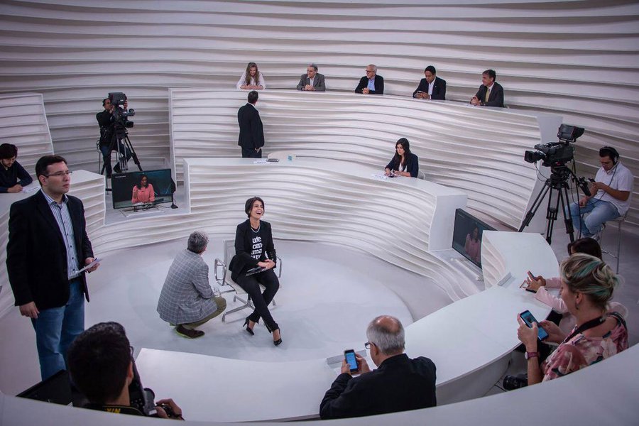 No direitismo estrutural que marca o Roda Viva e mesmo a TV Cultura, a militância anti-Lula foi aberta e escancarada de modo a exigir de Manu posições que, vejam isso, cabem única e exclusivamente ao Partido dos Trabalhadores (Foto: Ângelo Cavalcante) No direitismo estrutural que marca o Roda Viva e mesmo a TV Cultura, a militância anti-Lula foi aberta e escancarada de modo a exigir de Manu posições que, vejam isso, cabem única e exclusivamente ao Partido dos Trabalhadores