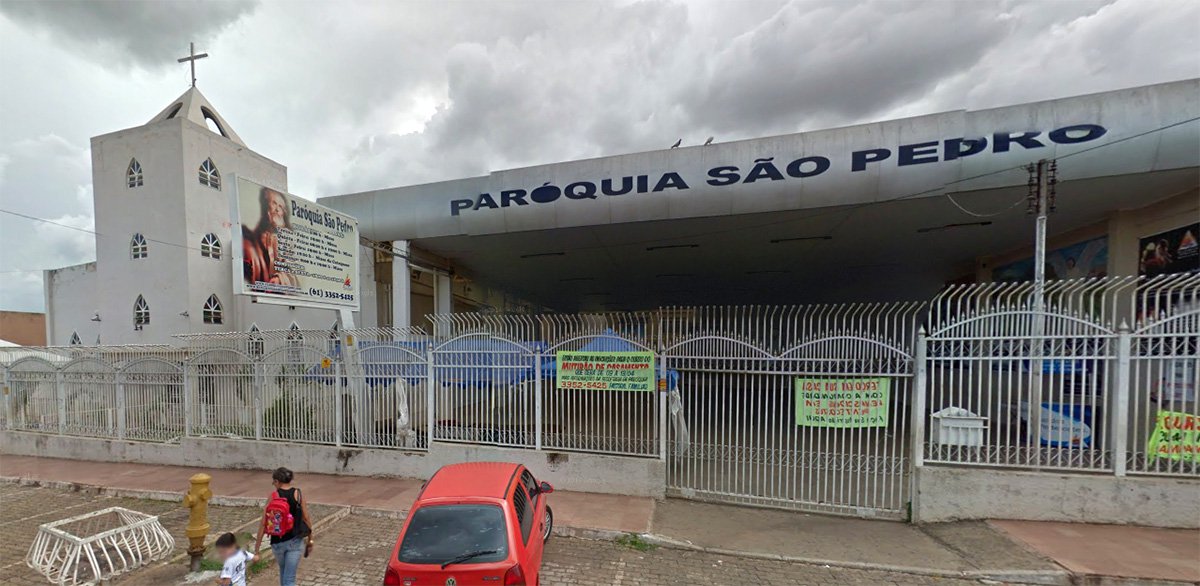A Paróquia São Pedro, no Distrito Federal, citada na 28° fase da Operação Lava Jato por ter recebido R$ 350 mil da construtora OAS, também obteve doações das construtoras Andrade Gutierrez e Via Engenharia; em nota, o padre Moacir Anastácio de Carvalho, responsável pela igreja, diz que, em maio de 2014, a Paróquia São Pedro recebeu um depósito de R$ 350 mil da OAS por intermédio de Gim Argello, que é frequentador da igreja e foi preso na 28° fase da Lava Jato (Foto: Leonardo Lucena) A Paróquia São Pedro, no Distrito Federal, citada na 28° fase da Operação Lava Jato por ter recebido R$ 350 mil da construtora OAS, também obteve doações das construtoras Andrade Gutierrez e Via Engenharia; em nota, o padre Moacir Anastácio de Carvalho, responsável pela igreja, diz que, em maio de 2014, a Paróquia São Pedro recebeu um depósito de R$ 350 mil da OAS por intermédio de Gim Argello, que é frequentador da igreja e foi preso na 28° fase da Lava Jato