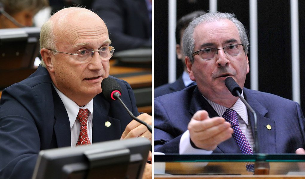 Relator da CPI dos Correios, onde cultivou a fama de parlamentar sério, o deputado Osmar Serraglio (PMDB-PR) agora caminha para um fim melancólico de sua carreira política, ao se alistar na tropa de choque de Eduardo Cunha (PMDB-RJ); segundo ele, Cunha não deve responder por nada relacionado à Lava Jato; "Ele vai responder pelo que praticou neste mandato. Então, não adianta ficar falando em Lava Jato", disse Serraglio, que foi indicado para a Comissão de Constituição e Justiça (Foto: Leonardo Attuch) Relator da CPI dos Correios, onde cultivou a fama de parlamentar sério, o deputado Osmar Serraglio (PMDB-PR) agora caminha para um fim melancólico de sua carreira política, ao se alistar na tropa de choque de Eduardo Cunha (PMDB-RJ); segundo ele, Cunha não deve responder por nada relacionado à Lava Jato; "Ele vai responder pelo que praticou neste mandato. Então, não adianta ficar falando em Lava Jato", disse Serraglio, que foi indicado para a Comissão de Constituição e Justiça