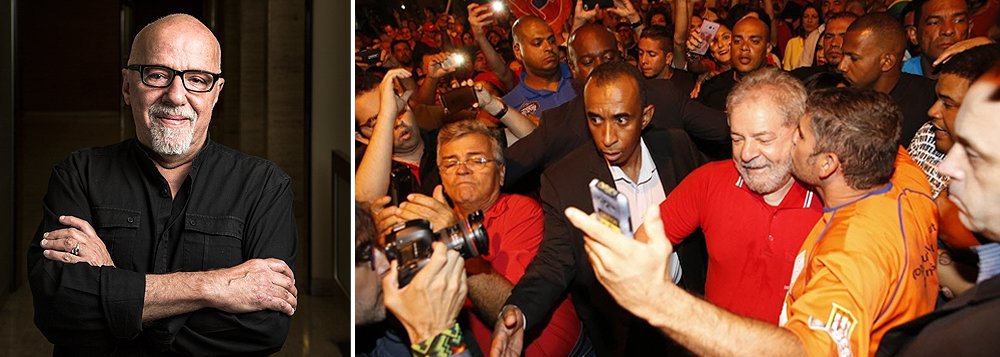 Em artigo, escritor Paulo Coelho descreve o “dia seguinte” do impeachment de Dilma Rousseff: ‘o povo, que nada tem de bobo, se dá conta que trocou seis por meia-dúzia; Temer entra em desespero – sorridente e com pose de estadista, mas desesperado. Diz que o país está à beira do caos; Aécio também entra em desespero. Seu filme já está queimado, como mostram as pesquisas recentes; acontece depois é a reeleição de Lula, e mais 8 anos de Partido Trabalhista’ (Foto: Roberta Namour) Em artigo, escritor Paulo Coelho descreve o “dia seguinte” do impeachment de Dilma Rousseff: ‘o povo, que nada tem de bobo, se dá conta que trocou seis por meia-dúzia; Temer entra em desespero – sorridente e com pose de estadista, mas desesperado. Diz que o país está à beira do caos; Aécio também entra em desespero. Seu filme já está queimado, como mostram as pesquisas recentes; acontece depois é a reeleição de Lula, e mais 8 anos de Partido Trabalhista’
