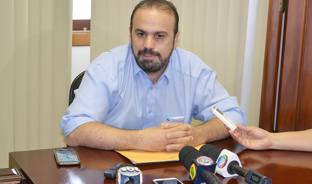 Foz do Iguaçu vereadores rejeitam investigação contra prefeito Brasil 247