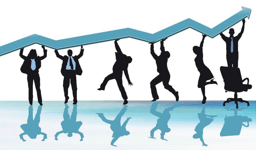 Ser profissional liberal é uma opção que proporciona diversas vantagens, tais como: flexibilidade de horário e poder de gerenciamento de agenda, maior possibilidade de escolha de clientes e alinhar os trabalhos às necessidades de ganhos; fato é que muitos advogados, engenheiros, consultores e profissionais de TI têm optado por esse caminho; mas existem as dificuldades relacionadas a essa opção; veja algumas orientações sobre o tema, dentre elas a redução de custos; sugestões de Diogo Sales, Diretor de Negócios da Gowork (Foto: Leonardo Lucena) Ser profissional liberal é uma opção que proporciona diversas vantagens, tais como: flexibilidade de horário e poder de gerenciamento de agenda, maior possibilidade de escolha de clientes e alinhar os trabalhos às necessidades de ganhos; fato é que muitos advogados, engenheiros, consultores e profissionais de TI têm optado por esse caminho; mas existem as dificuldades relacionadas a essa opção; veja algumas orientações sobre o tema, dentre elas a redução de custos; sugestões de Diogo Sales, Diretor de Negócios da Gowork