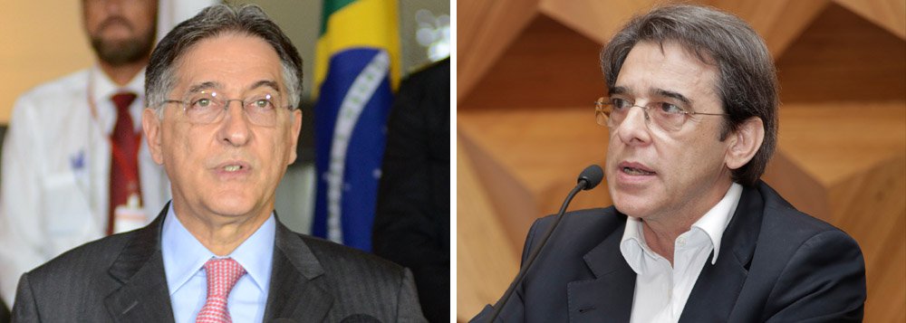 Governador de Minas afirma ser "boato" a notícia que circulou no mercado de que o presidente da Cemig, Mauro Borges, teria pedido demissão; "Não houve pedido de demissão do presidente da Cemig de maneira nenhuma. Ele está no cargo, está com todo o apoio do governo do Estado para executar o que tem que ser feito e acho que ele está se saindo muito bem à frente da empresa", disse nesta quarta-feira (Foto: Gisele Federicce) Governador de Minas afirma ser "boato" a notícia que circulou no mercado de que o presidente da Cemig, Mauro Borges, teria pedido demissão; "Não houve pedido de demissão do presidente da Cemig de maneira nenhuma. Ele está no cargo, está com todo o apoio do governo do Estado para executar o que tem que ser feito e acho que ele está se saindo muito bem à frente da empresa", disse nesta quarta-feira