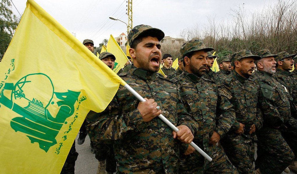 O grupo xiita libanês Hezbollah condenou a execução de um alto clérigo xiita na Arábia Saudita, chamando o ato de "assassinato"; A "verdadeira razão" para a execução foi "que o xeique Nimr ... exigiu os direitos dissipados de um povo oprimido", disse o grupo em um comunicado, aparentemente se referindo à minoria xiita da Arábia Saudita (Foto: Leonardo Lucena) O grupo xiita libanês Hezbollah condenou a execução de um alto clérigo xiita na Arábia Saudita, chamando o ato de "assassinato"; A "verdadeira razão" para a execução foi "que o xeique Nimr ... exigiu os direitos dissipados de um povo oprimido", disse o grupo em um comunicado, aparentemente se referindo à minoria xiita da Arábia Saudita