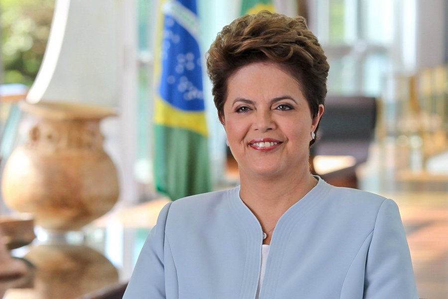 Acontece nesta quarta-feira (16) mais um ato em defesa da democracia e do mandato da presidente Dilma Rousseff. A manifestação está marcada para ter início às 14h, na Praça da Bandeira, e percorrerá as principais ruas do Centro de Fortaleza (Foto: Rodrigo Rocha) Acontece nesta quarta-feira (16) mais um ato em defesa da democracia e do mandato da presidente Dilma Rousseff. A manifestação está marcada para ter início às 14h, na Praça da Bandeira, e percorrerá as principais ruas do Centro de Fortaleza