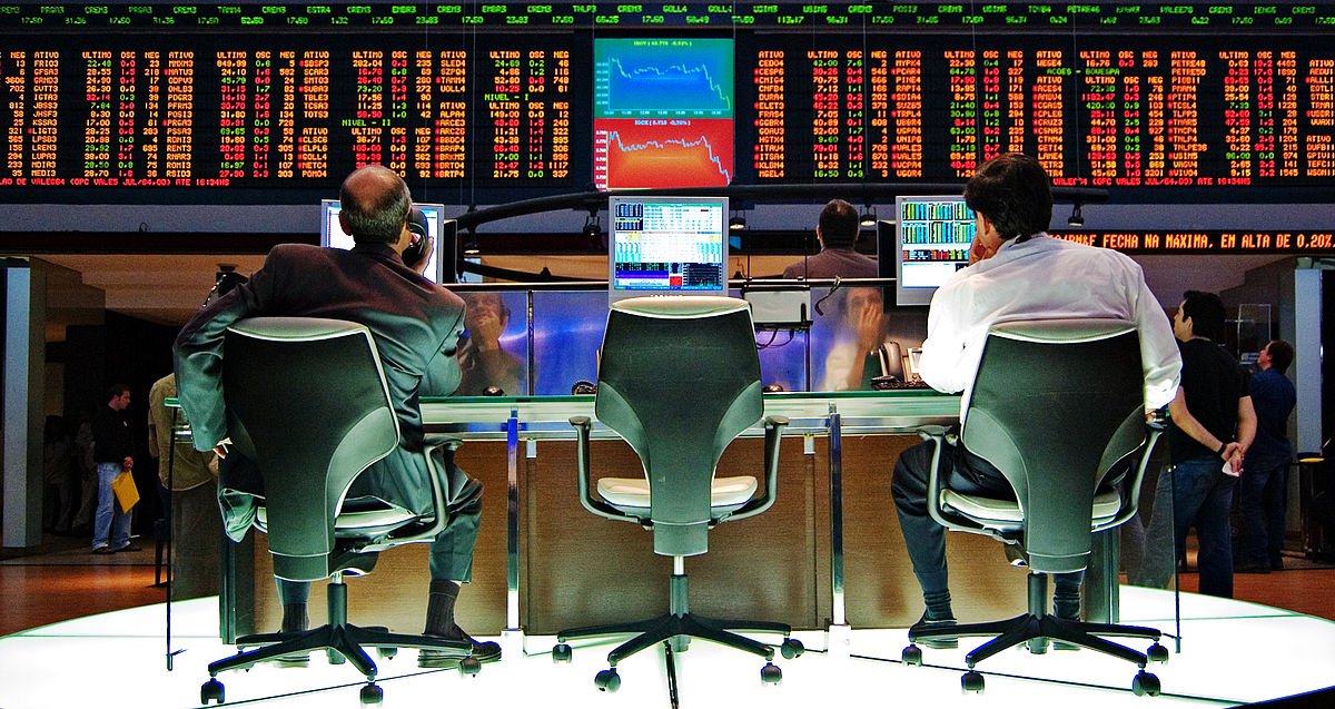 Benchmark da bolsa brasileira teve seu pior fechamento desde 30 de março de 2009 e acumula queda de 4% em 2 dias; das 61 ações presentes na carteira do índice, 57 fecharam no vermelho; pessimismo do mercado em mais uma sessão tem como pano de fundo um novo "circuit breaker" na bolsa da China (Foto: Gisele Federicce) Benchmark da bolsa brasileira teve seu pior fechamento desde 30 de março de 2009 e acumula queda de 4% em 2 dias; das 61 ações presentes na carteira do índice, 57 fecharam no vermelho; pessimismo do mercado em mais uma sessão tem como pano de fundo um novo "circuit breaker" na bolsa da China