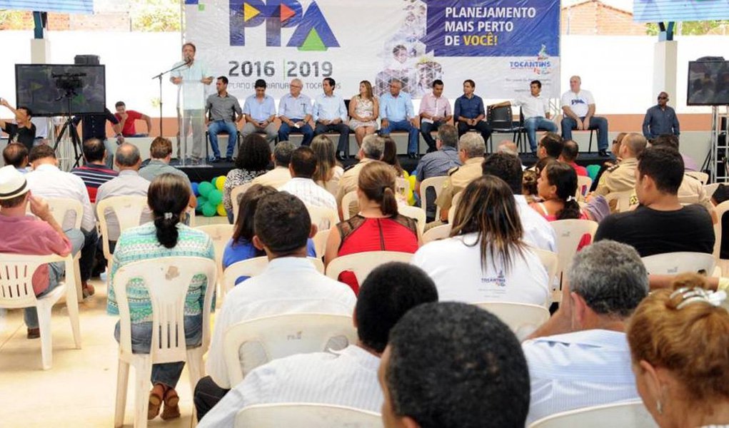 Lagoa da Confusão recebe nesta segunda-feira, 19, mais uma edição da audiência pública do Plano Plurianual (PPA) 2016/2019, que vai abranger 19 municípios da região centro-oeste do Estado; abertura solene do encontro será realizada pelo governador Marcelo Miranda (PMDB), no Colégio Estadual de Lagoa da Confusão, com a presença de prefeitos, secretários de Estado e representantes dos municípios participantes do encontro (Foto: Aquiles Lins) Lagoa da Confusão recebe nesta segunda-feira, 19, mais uma edição da audiência pública do Plano Plurianual (PPA) 2016/2019, que vai abranger 19 municípios da região centro-oeste do Estado; abertura solene do encontro será realizada pelo governador Marcelo Miranda (PMDB), no Colégio Estadual de Lagoa da Confusão, com a presença de prefeitos, secretários de Estado e representantes dos municípios participantes do encontro