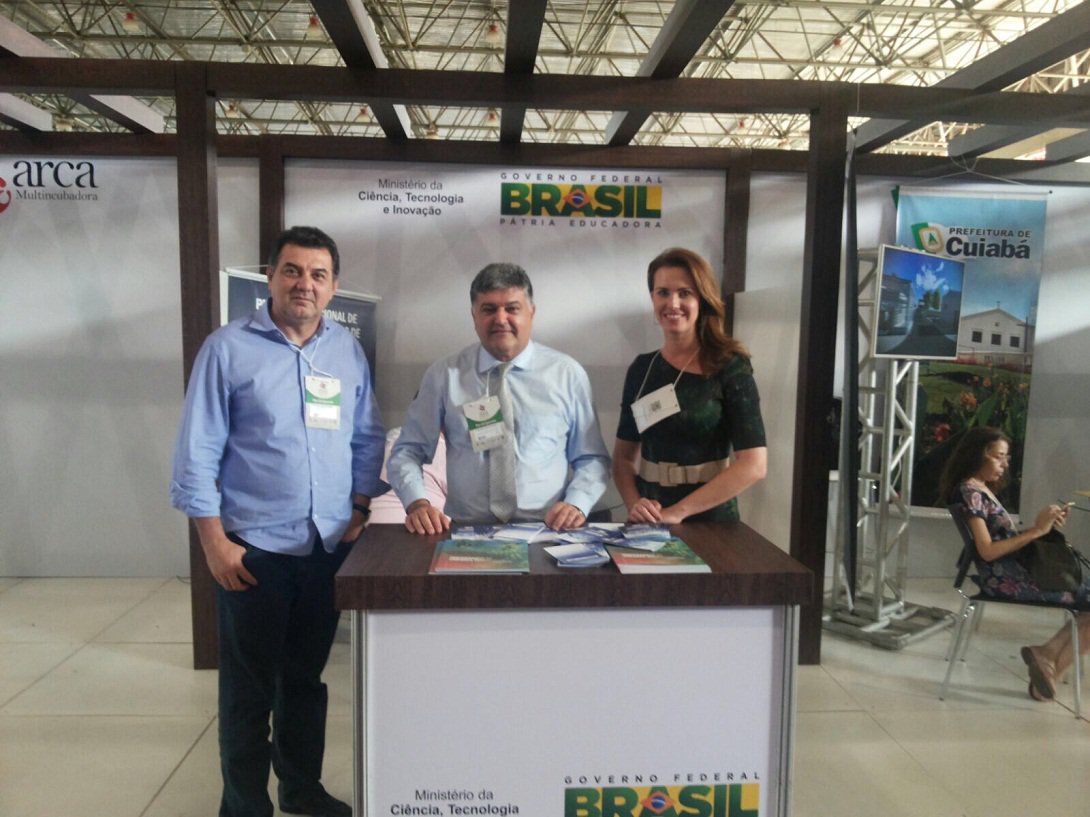 Encontro anual do Conselho Nacional de Secretários Estaduais para Assuntos de Ciência, Tecnologia e Inovação (Consecti) aconteceu em Cuiabá e participantes puderam conhecer o programa de inovação lançado pelo governador Marconi Perillo no mês passado; superintendente Mauro Faiad, que participou da reunião, informou que no próximo mês o Inova Goiás será apresentado à Ordem dos Economistas do Brasil, ao Conselho Regional de Economia do Estado de São Paulo e à Faculdade de Economia da USP (Foto: José Barbacena) Encontro anual do Conselho Nacional de Secretários Estaduais para Assuntos de Ciência, Tecnologia e Inovação (Consecti) aconteceu em Cuiabá e participantes puderam conhecer o programa de inovação lançado pelo governador Marconi Perillo no mês passado; superintendente Mauro Faiad, que participou da reunião, informou que no próximo mês o Inova Goiás será apresentado à Ordem dos Economistas do Brasil, ao Conselho Regional de Economia do Estado de São Paulo e à Faculdade de Economia da USP