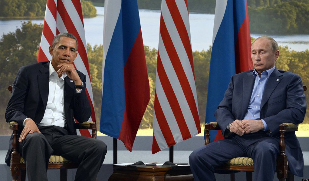 Documento "Sobre a Estratégia de Segurança Nacional da Federação da Rússia", assinado pelo presidente Vladimir Putin na véspera do Ano Novo, define, pela primeira vez, os Estados Unidos como uma das ameaças à segurança nacional da Rússia, sinalizando uma deterioração das relações com o Ocidente nos últimos anos (Foto: Gisele Federicce) Documento "Sobre a Estratégia de Segurança Nacional da Federação da Rússia", assinado pelo presidente Vladimir Putin na véspera do Ano Novo, define, pela primeira vez, os Estados Unidos como uma das ameaças à segurança nacional da Rússia, sinalizando uma deterioração das relações com o Ocidente nos últimos anos
