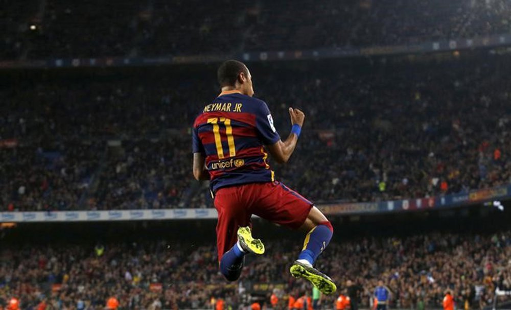 Neymar durante partida contra o Rayo Vallecano, na Espanha. 17/10/2015 REUTERS/Albert Gea (Foto: Gisele Federicce) Neymar durante partida contra o Rayo Vallecano, na Espanha. 17/10/2015 REUTERS/Albert Gea