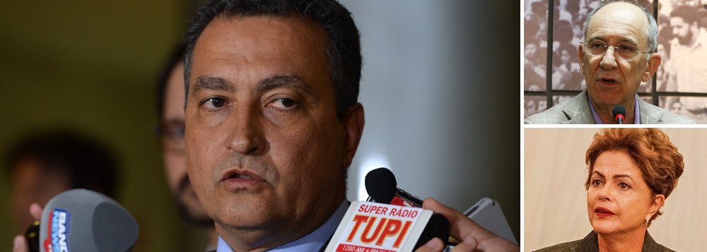 Governador da Bahia, Rui Costa, reprovou as críticas feitas pelo presidente do PT, Rui Falcão, que pressionou o ministro da Fazenda neste fim de semana; para o dirigente petista, ou Levy muda a política econômica, ou sai do governo; "Como governador, não tenho emitido minhas opiniões publicamente sobre muitas coisas, porque isso só aumenta a instabilidade. Não é bom que cada ator político saia disparando contra os ministros. Isso não faz o menor sentido Se alguém tem que ser convencida é a presidente Dilma. Não adianta fazer isso pelos jornais. Fazer bombardeio na imprensa não ajuda em nada, não acho bom", comentou Rui Costa; da Suécia, neste domingo, Dilma assegurou, porém, que Joaquim Levy fica no governo e disse que a opinião de Rui Falcão "não é a opinião do governo" (Foto: Romulo Faro) Governador da Bahia, Rui Costa, reprovou as críticas feitas pelo presidente do PT, Rui Falcão, que pressionou o ministro da Fazenda neste fim de semana; para o dirigente petista, ou Levy muda a política econômica, ou sai do governo; "Como governador, não tenho emitido minhas opiniões publicamente sobre muitas coisas, porque isso só aumenta a instabilidade. Não é bom que cada ator político saia disparando contra os ministros. Isso não faz o menor sentido Se alguém tem que ser convencida é a presidente Dilma. Não adianta fazer isso pelos jornais. Fazer bombardeio na imprensa não ajuda em nada, não acho bom", comentou Rui Costa; da Suécia, neste domingo, Dilma assegurou, porém, que Joaquim Levy fica no governo e disse que a opinião de Rui Falcão "não é a opinião do governo"