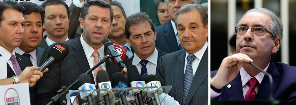 Após a divulgação de documentos que comprovam que o presidente da Câmara tinha contas secretas na Suíça, a ideia dos líderes da oposição é endossar os termos divulgados na última nota, em que pediram o afastamento de Eduardo Cunha, mas tentando não desagradar o peemedebista; gesto é feito mais para marcar posição, depois do silêncio da oposição diante das novas provas; Cunha já foi avisado da nova nota (Foto: Paulo Emílio) Após a divulgação de documentos que comprovam que o presidente da Câmara tinha contas secretas na Suíça, a ideia dos líderes da oposição é endossar os termos divulgados na última nota, em que pediram o afastamento de Eduardo Cunha, mas tentando não desagradar o peemedebista; gesto é feito mais para marcar posição, depois do silêncio da oposição diante das novas provas; Cunha já foi avisado da nova nota