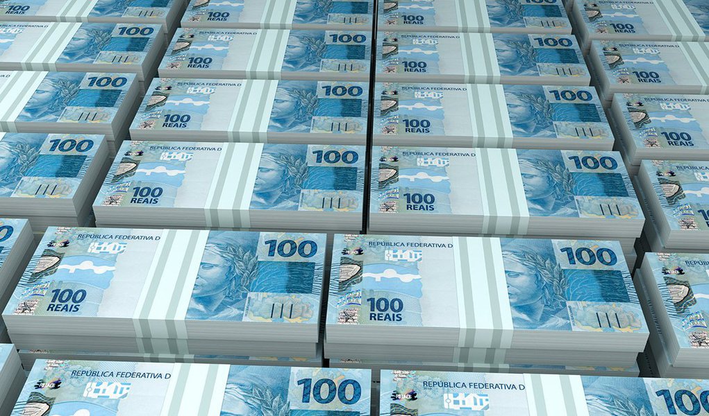 O estoque total da dívida mobiliária federal brasileira cresceu 1,8% em setembro sobre agosto, chegando a R$ 2,735 trilhões, aproximando-se do teto de R$ 2,8 trilhões para 2015 fixado no Plano Anual de Financiamento (PAF); na mesma base de comparação, a dívida externa subiu 8,62%, fechando o mês a R$ 145,89 bilhões (Foto: Paulo Emílio) O estoque total da dívida mobiliária federal brasileira cresceu 1,8% em setembro sobre agosto, chegando a R$ 2,735 trilhões, aproximando-se do teto de R$ 2,8 trilhões para 2015 fixado no Plano Anual de Financiamento (PAF); na mesma base de comparação, a dívida externa subiu 8,62%, fechando o mês a R$ 145,89 bilhões