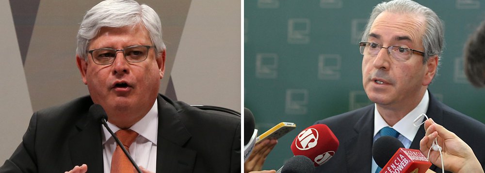 Procurador-Geral da República, Rodrigo Janot, já reúne indícios de que o presidente da Câmara, Eduardo Cunha (PMDB), utilizou prerrogativas do cargo para atrapalhar as investigações contra ele na Lava Jato; o deputado Sílvio Costa (PSC-PE), vice-líder do governo, apresentou ontem um requerimento na Procuradoria com esse objetivo; também nesta quinta-feira, o STF (Supremo Tribunal Federal) atendeu ao pedido do PGR e autorizou o sequestro de R$ 9,6 milhões depositados em contas na Suíça atribuídas a Cunha (Foto: Roberta Namour) Procurador-Geral da República, Rodrigo Janot, já reúne indícios de que o presidente da Câmara, Eduardo Cunha (PMDB), utilizou prerrogativas do cargo para atrapalhar as investigações contra ele na Lava Jato; o deputado Sílvio Costa (PSC-PE), vice-líder do governo, apresentou ontem um requerimento na Procuradoria com esse objetivo; também nesta quinta-feira, o STF (Supremo Tribunal Federal) atendeu ao pedido do PGR e autorizou o sequestro de R$ 9,6 milhões depositados em contas na Suíça atribuídas a Cunha