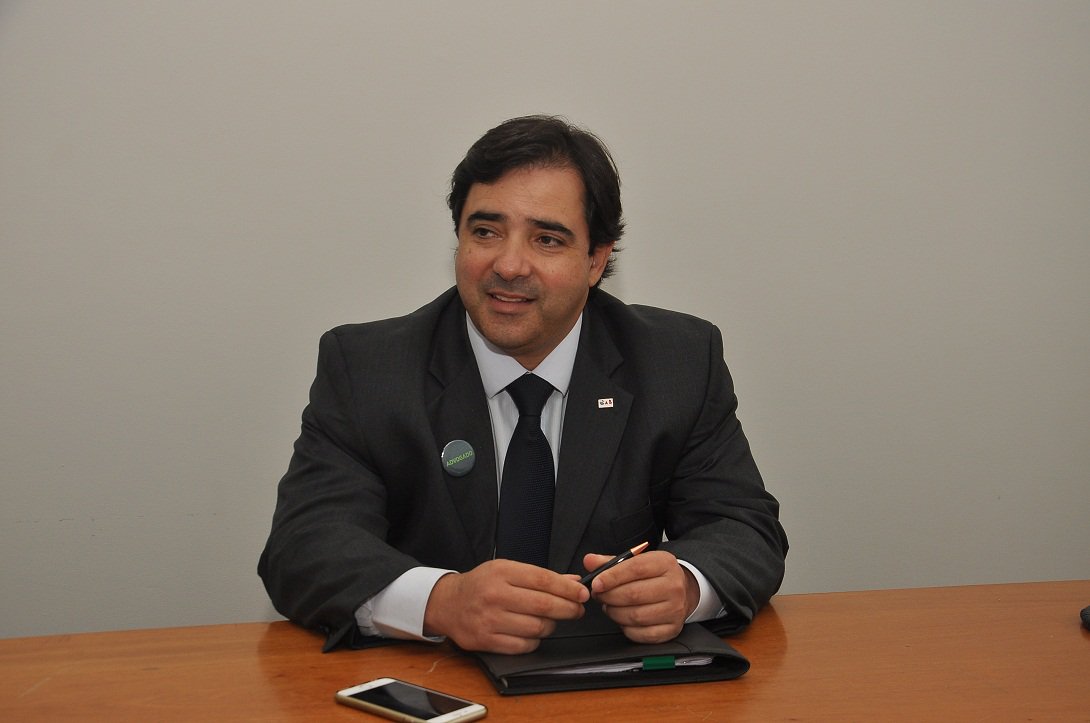 Advogado Flávio Buonaduce, candidato da OAB Forte à presidência da OAB Goiás, lançará oficialmente sua campanha nesta terça-feira; evento será realizado às 18h30, no escritório do de Buonaduce, localizado na Rua 10, esquina com a Rua 19, em frente ao Fórum Heitor Moraes Fleury, no setor Oeste; OAB Forte possui história consagrada na edificação da advocacia goiana e já foi liderada por profissionais de renome nacional, como os advogados Felicíssimo Sena e Miguel Cançado (Foto: José Barbacena) Advogado Flávio Buonaduce, candidato da OAB Forte à presidência da OAB Goiás, lançará oficialmente sua campanha nesta terça-feira; evento será realizado às 18h30, no escritório do de Buonaduce, localizado na Rua 10, esquina com a Rua 19, em frente ao Fórum Heitor Moraes Fleury, no setor Oeste; OAB Forte possui história consagrada na edificação da advocacia goiana e já foi liderada por profissionais de renome nacional, como os advogados Felicíssimo Sena e Miguel Cançado