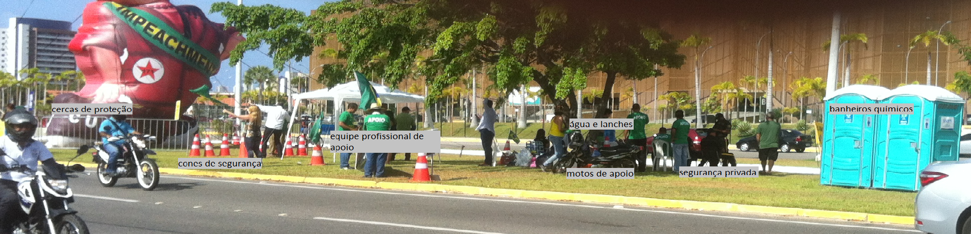 As ações do grupo que promove manifestações contra o PT e contra Dilma e Lula pelo Brasil afora chamam a atenção dos mais afeitos a detalhes, para além da simples aparência dos caros bonecos infláveis (Foto: Fatima 247) As ações do grupo que promove manifestações contra o PT e contra Dilma e Lula pelo Brasil afora chamam a atenção dos mais afeitos a detalhes, para além da simples aparência dos caros bonecos infláveis