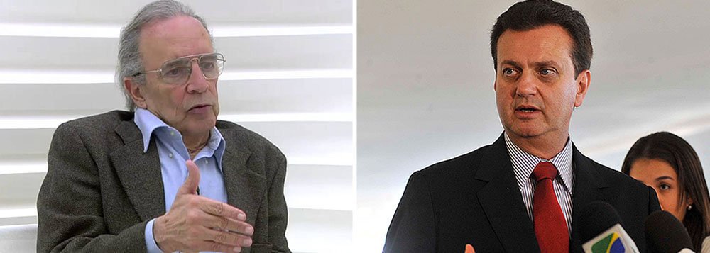 “Desde a volta ao regime civil, o PMDB tem usado a sua preponderância parlamentar como fator desestabilizante”, diz o colunista Janio de Freitas; segundo ele, a nova aliança articulada por Gilberto Kassab com o PL "quebraria a perniciosa predominância parlamentar com que o PMDB se faz operador de crises, tanto políticas como de governabilidade. Contra o país" (Foto: Roberta Namour) “Desde a volta ao regime civil, o PMDB tem usado a sua preponderância parlamentar como fator desestabilizante”, diz o colunista Janio de Freitas; segundo ele, a nova aliança articulada por Gilberto Kassab com o PL "quebraria a perniciosa predominância parlamentar com que o PMDB se faz operador de crises, tanto políticas como de governabilidade. Contra o país"